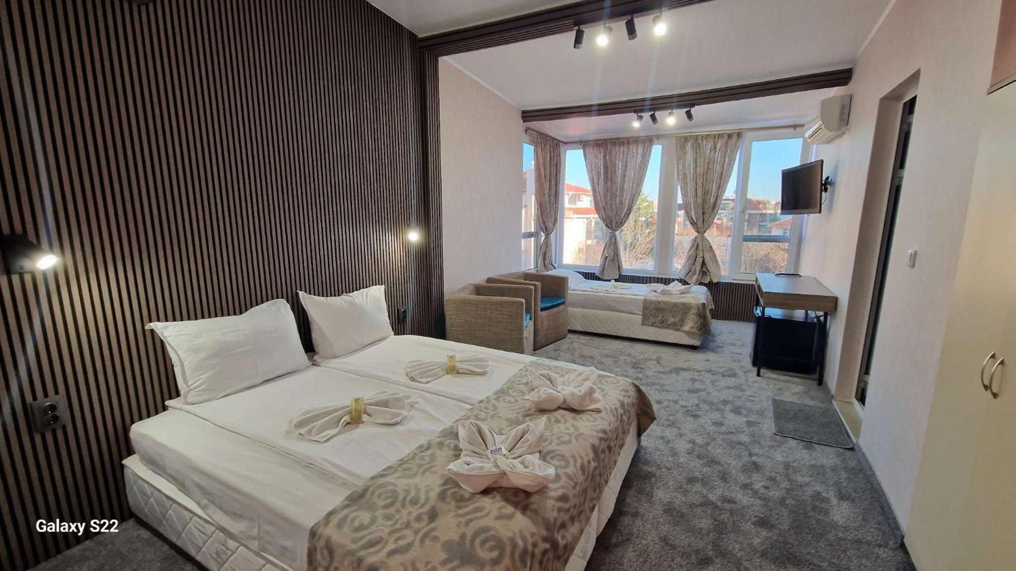 Family Hotel Kedara Бургас Экстерьер фото